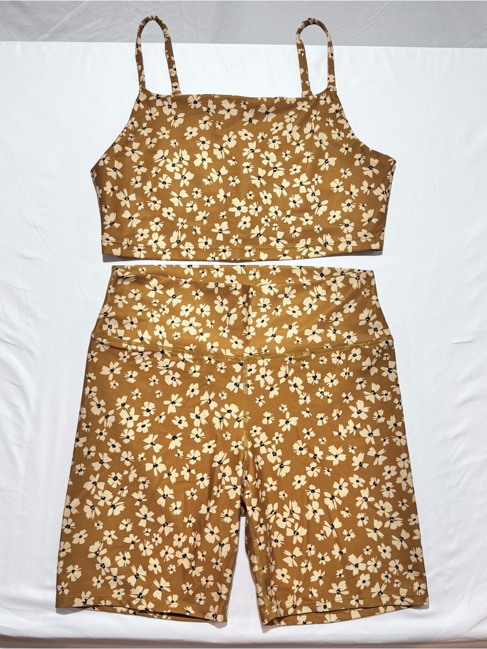 Sage Collective Gold Daisy Workout Set Activewear Sports Bra & Biker Short Set L